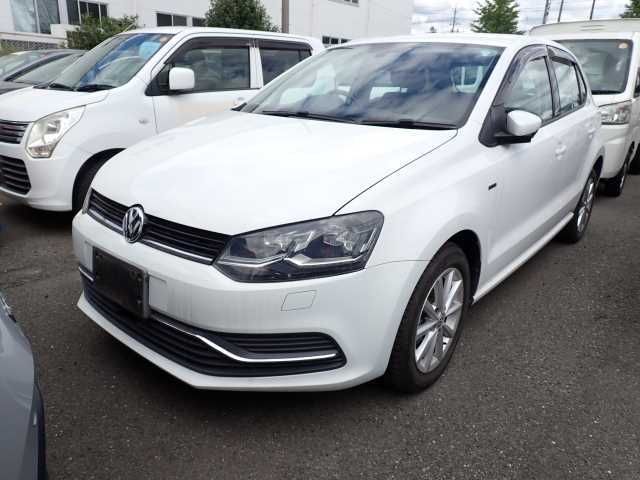 2015 Volkswagen ポロ ラウンジ 右ハンドル Japan auction vehicle