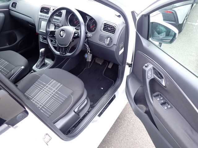 2015 Volkswagen ポロ ラウンジ 右ハンドル auction photo 5