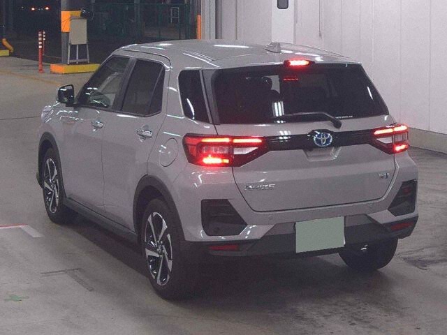 2025 Toyota Raize Hybrid Z auction photo 2