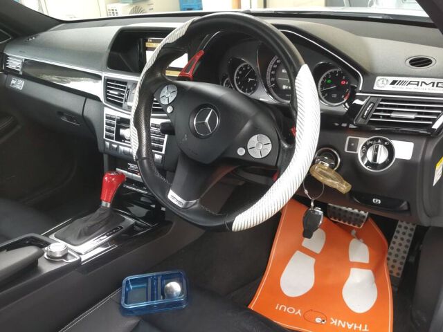 2011 Mercedes-Benz E-Class E250CGI AG125 auction photo 3