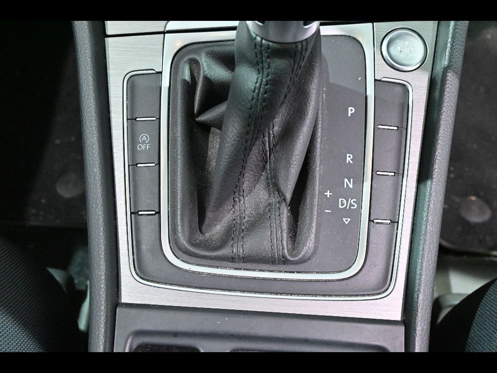 2015 Volkswagen ゴルフ ワゴン ヴァリアントアニバーサリーエディション auction photo 11