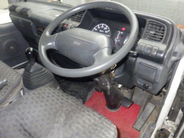 2005 Isuzu エルフT 1.45トン auction photo 3