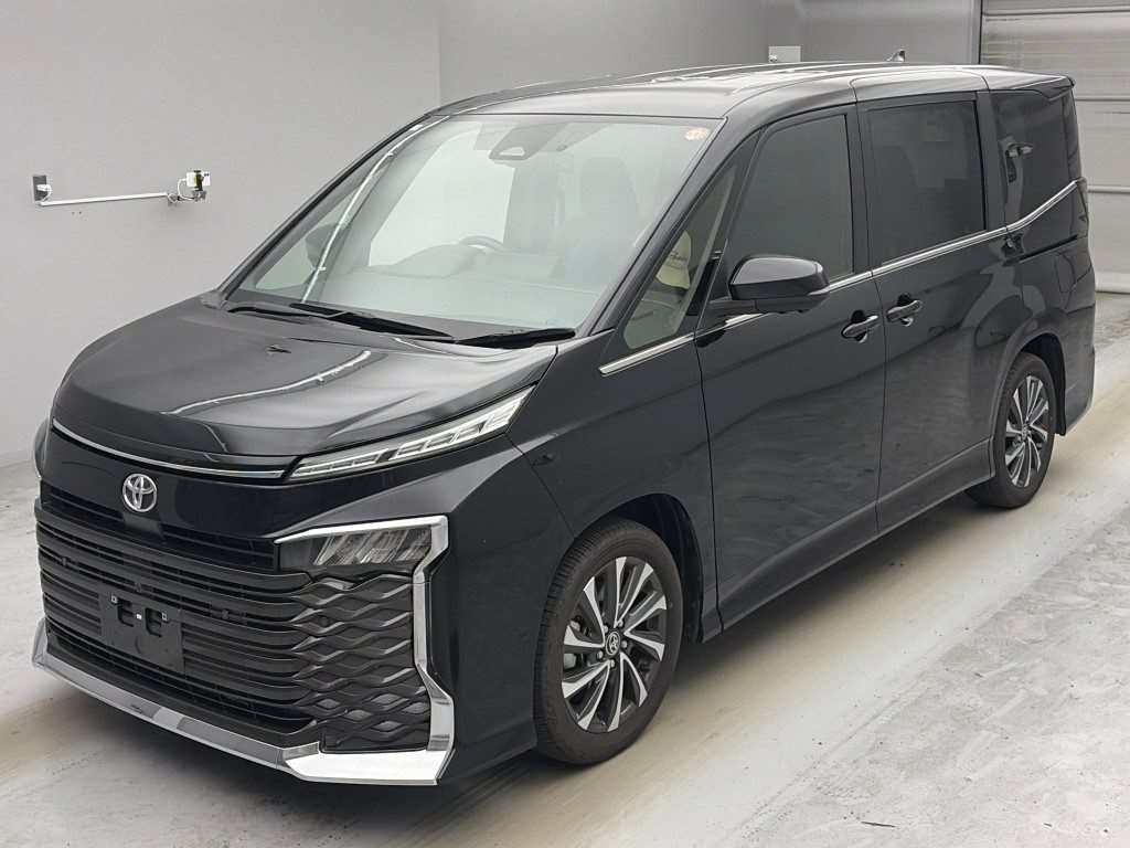 2025 Toyota Voxy S-Z Japan auction vehicle