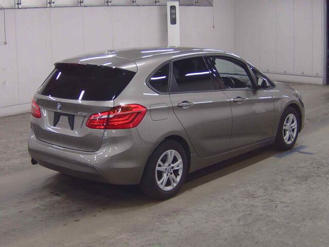 2017 BMW 2 Series 218i Active Tourer auction photo 5