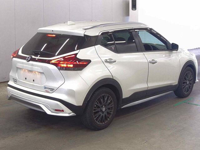 2023 Nissan Kicks Autech 4WD auction photo 5