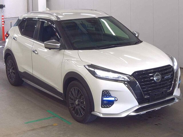 2023 Nissan Kicks Autech 4WD Japan auction vehicle