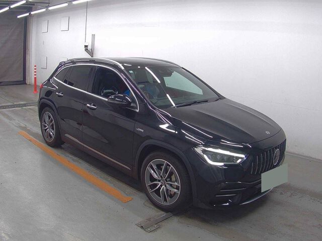 Japan Auction Vehicles 8 2020 Mercedes-AMG GLAクラス GLA35 4-speed AMG Package 4WD auction photo