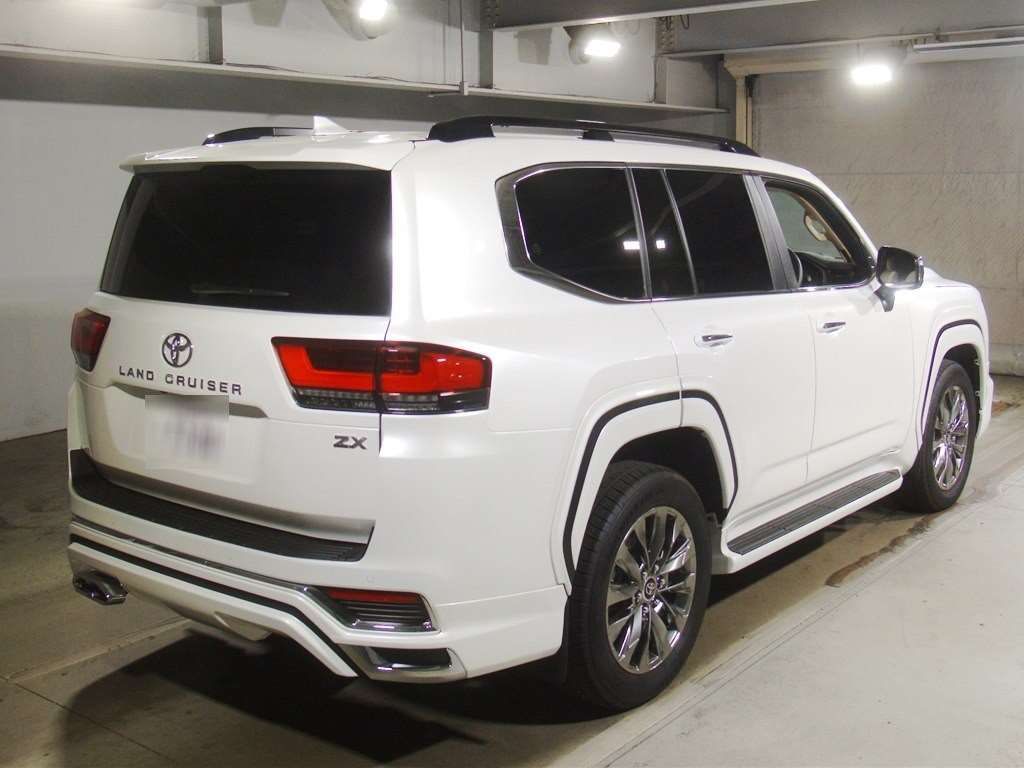 2024 Toyota Land Cruiser ZX 4WD auction photo 2