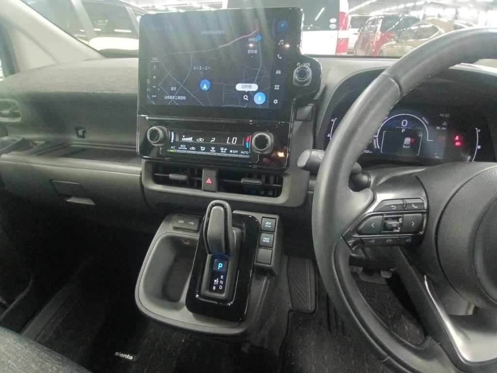 2022 Toyota Sienta ハイブリッドZ auction photo 11