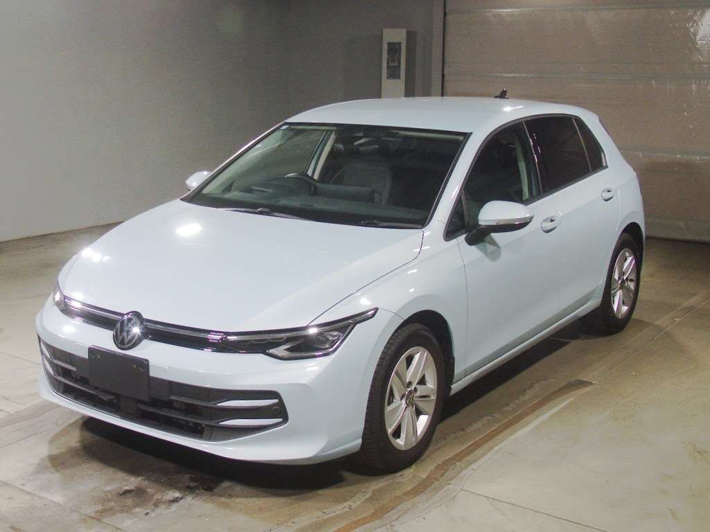 Japan Auction Vehicles 4 2025 Volkswagen VW ゴルフ eTSI Active auction photo