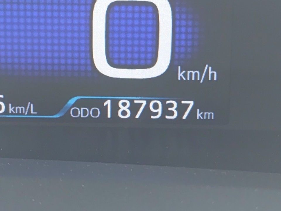 2019 Toyota Prius PHEV auction photo 10