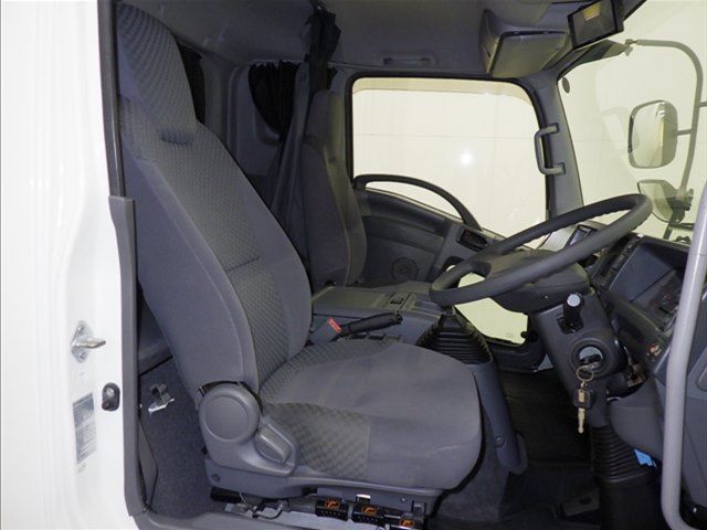 2018 Isuzu Forward ウィング auction photo 6