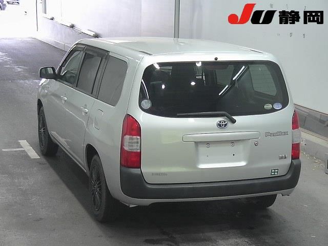 2020 Toyota Probox Hybrid GL auction photo 2
