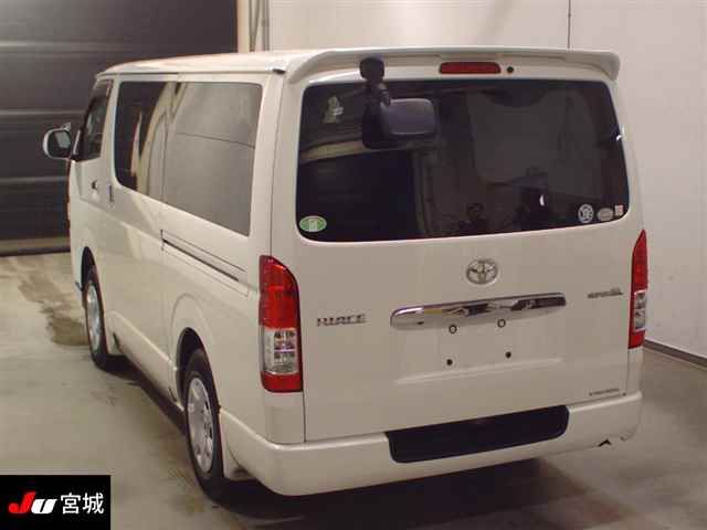 2014 Toyota Hiace 4WD スーパーGL auction photo 2