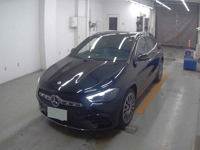 2025 Mercedes-Benz GLA-Class GLA200D4MAMG 4WD auction photo 4