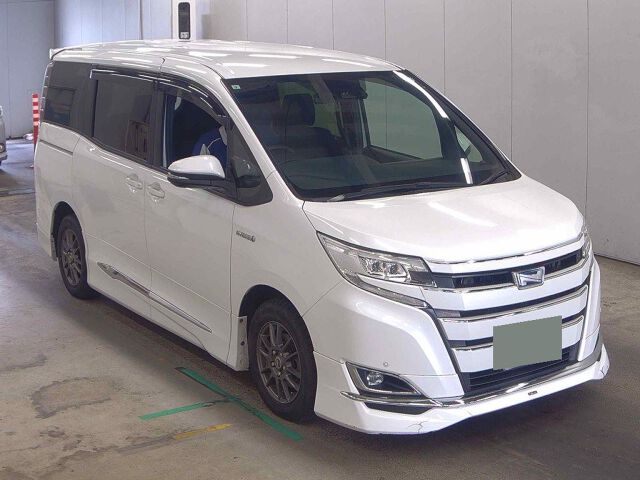 2018 Toyota Noah HV G Japan auction vehicle
