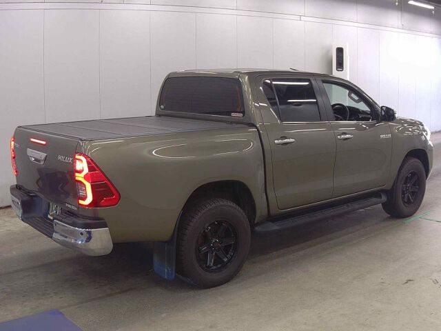 2023 Toyota Hilux Z 4WD auction photo 5