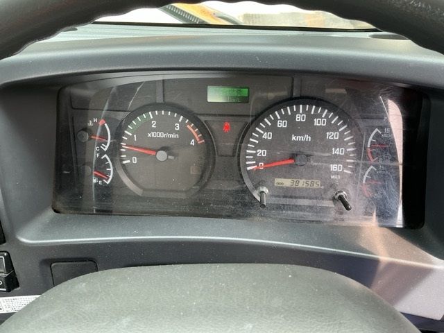 2011 Isuzu Forward タンク auction photo 6