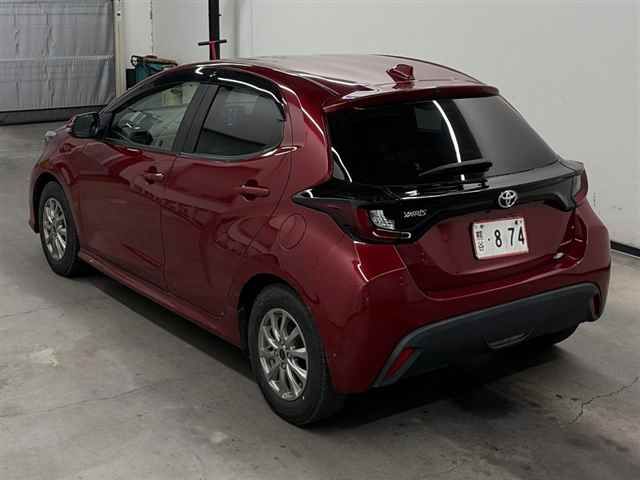 2022 Toyota Yaris G auction photo 2