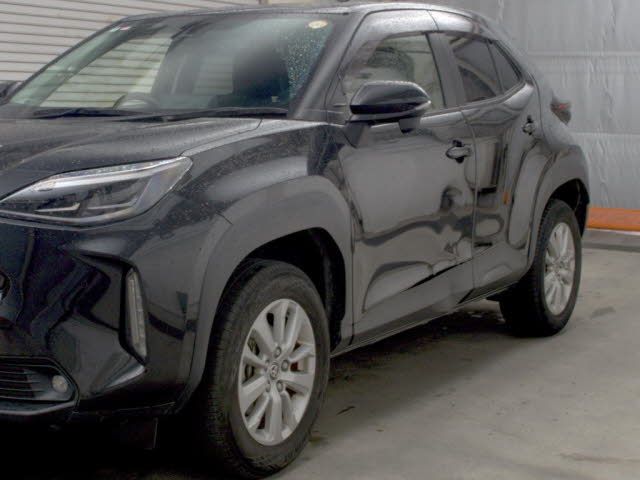 2022 Toyota Yaris Cross 4WD ハイブリッドG auction photo 4