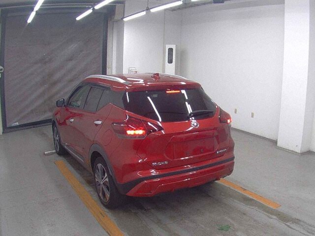 2021 Nissan Kicks X auction photo 2