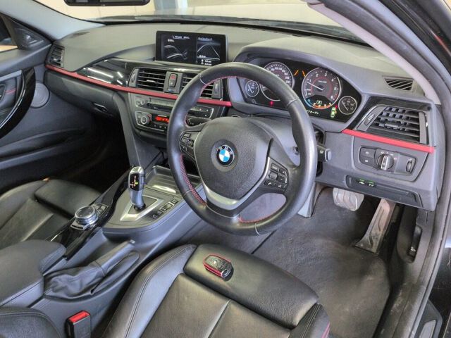 2013 BMW 3 Series 320Dスポーツ auction photo 3