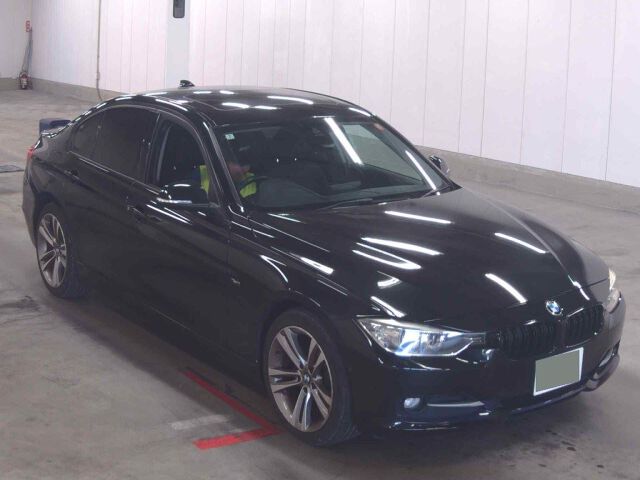 2013 BMW 3 Series 320Dスポーツ Japan auction vehicle