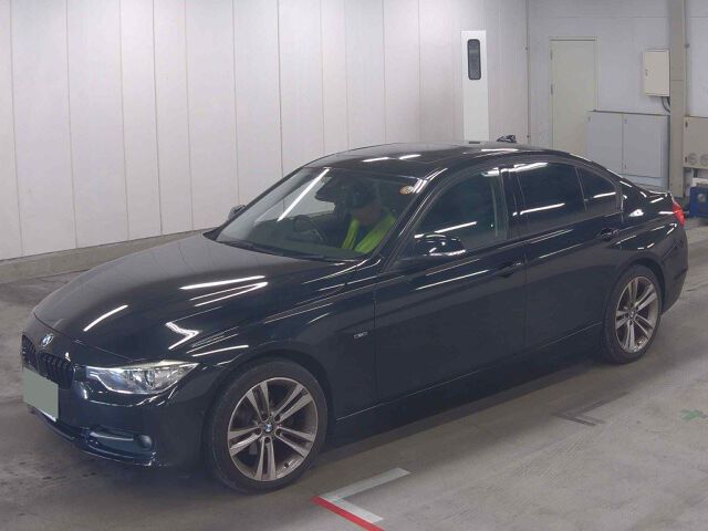 2013 BMW 3 Series 320Dスポーツ auction photo 4