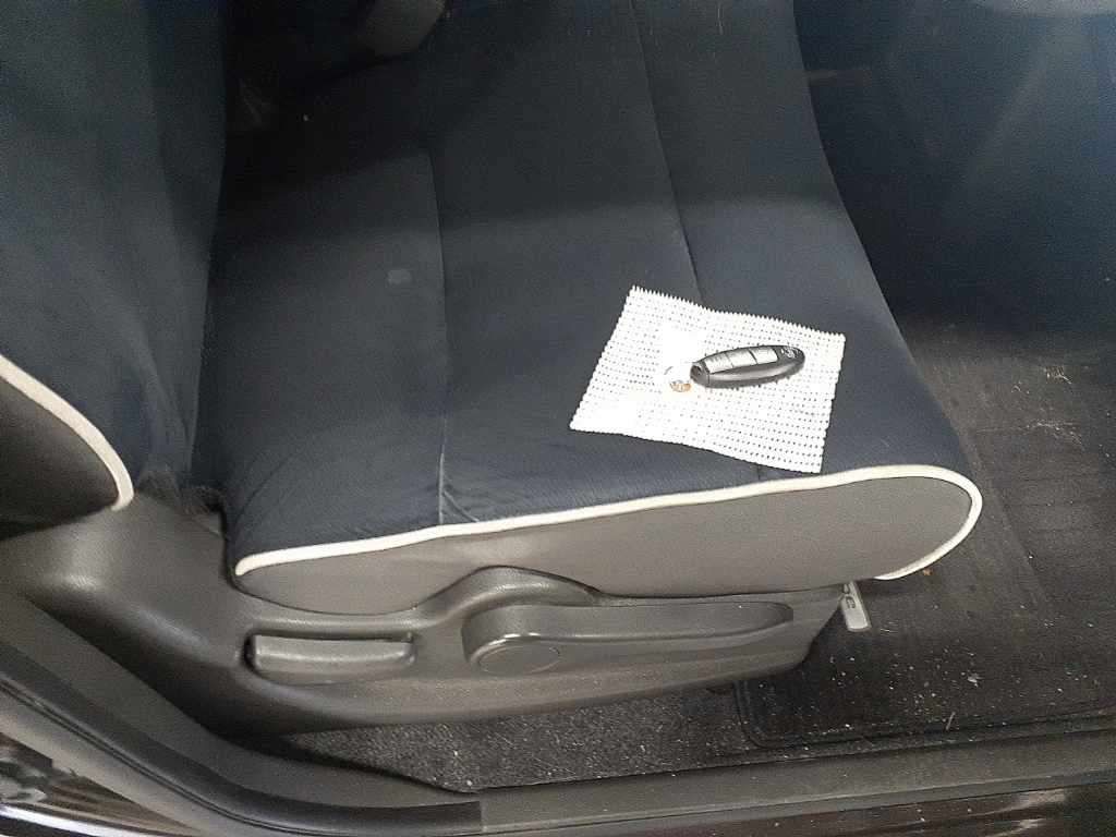 2012 Nissan Cube 15X インディゴ+プラズマ auction photo 10