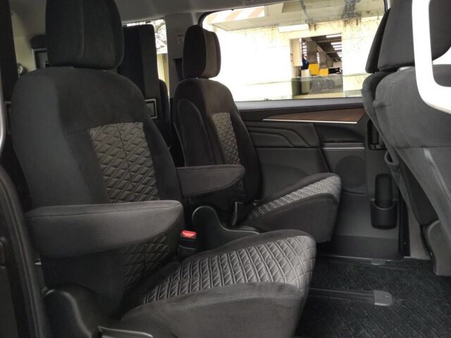 2022 Mitsubishi Delica D:5 P 4WD auction photo 6