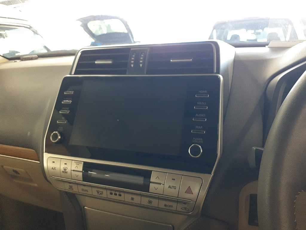 2023 Toyota Land Cruiser Prado TX Lパッケージ 4WD auction photo 12