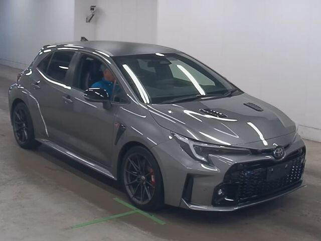 Japan Auction Vehicles 8 2024 Toyota GRカローラ RZ 4WD auction photo