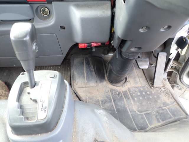 2015 Isuzu Elf 1.5t パネルバン auction photo 8