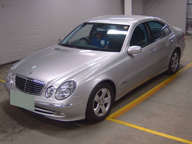 2004 Mercedes-Benz E-Class E320アバンギャルト auction photo 4