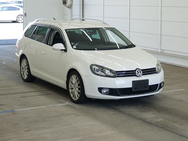 Japan Auction Vehicles 8 2011 Volkswagen VW ゴルフヴァリアント 2.0TSI スポーツライン auction photo