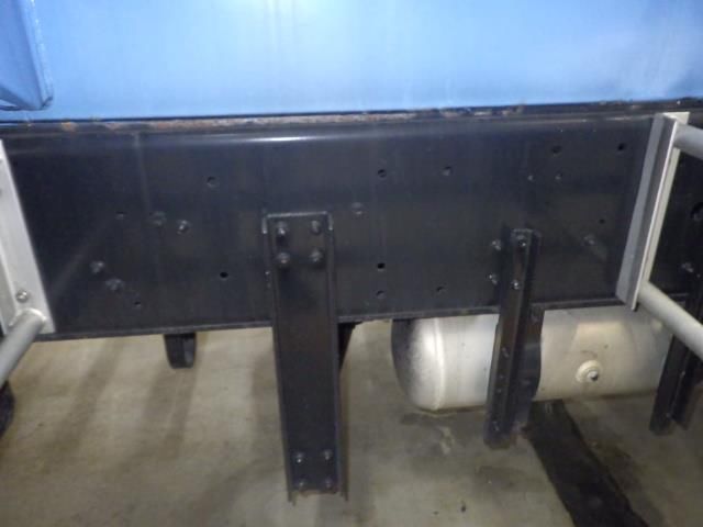 2011 Isuzu 粉粒体運搬車 auction photo 4
