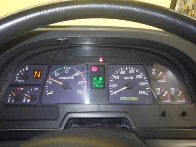 2011 Isuzu 粉粒体運搬車 auction photo 6