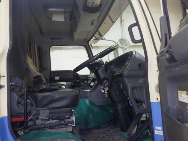 2011 Isuzu 粉粒体運搬車 auction photo 5