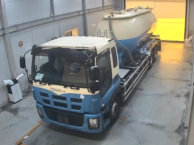 2011 Isuzu 粉粒体運搬車 Japan auction vehicle