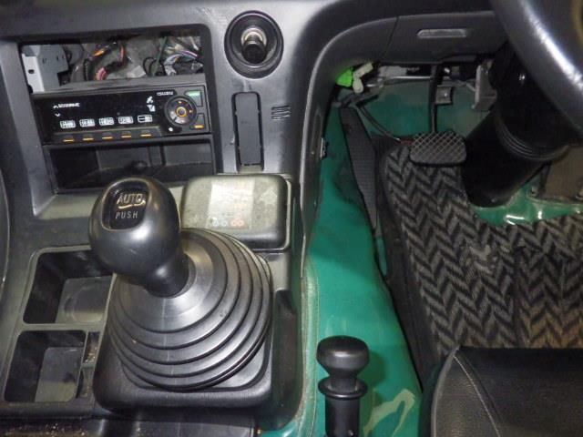 2011 Isuzu 粉粒体運搬車 auction photo 7