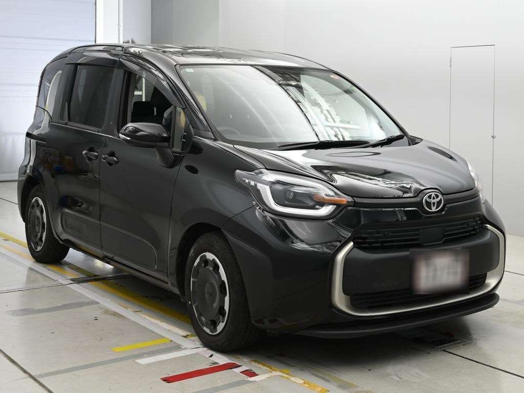 2022 Toyota Sienta Z auction photo 5