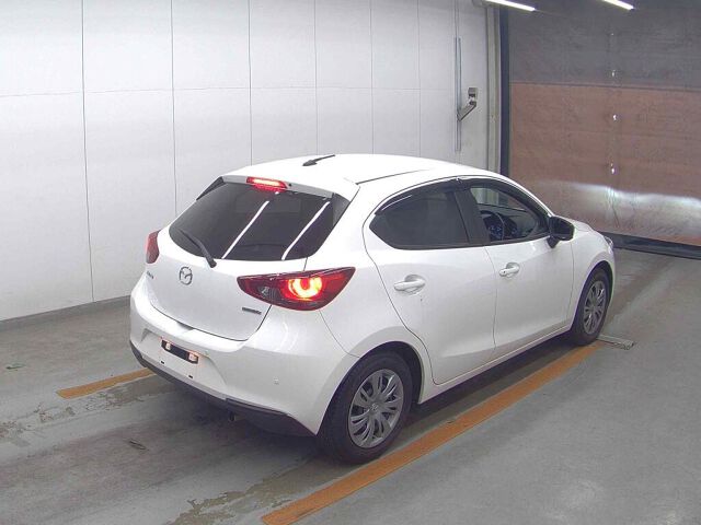 2022 Mazda 2 15S Business Use P auction photo 5