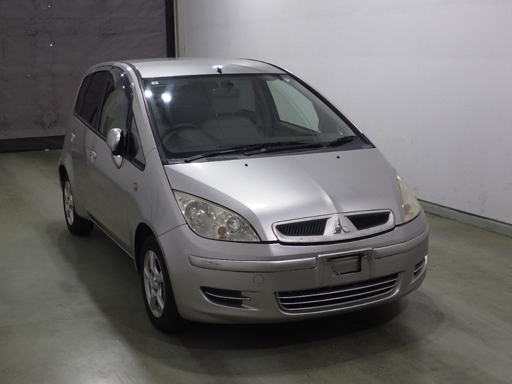 Japan Auction Vehicles 7 2003 Mitsubishi コルト 4WD ブルームエディション auction photo