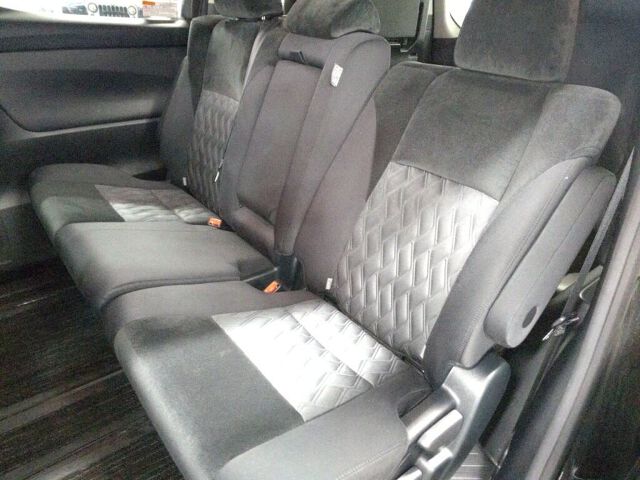 2021 Toyota Alphard 2.5S auction photo 6