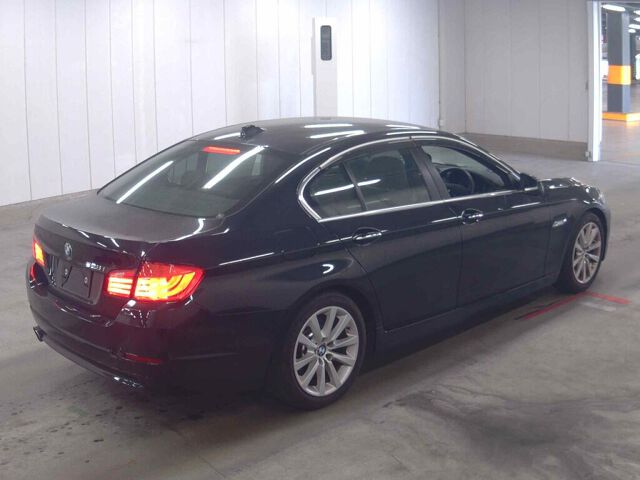 2011 BMW 5 Series 528I auction photo 5
