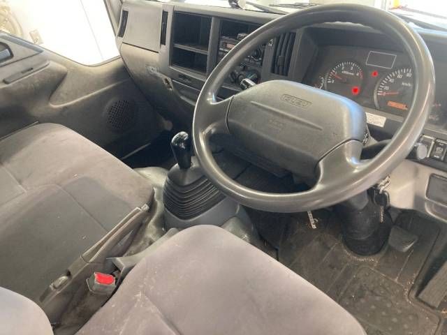 2008 Isuzu Elf * auction photo 2