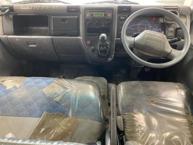 2006 Mitsubishi Fuso Canter Wキャブ auction photo 2
