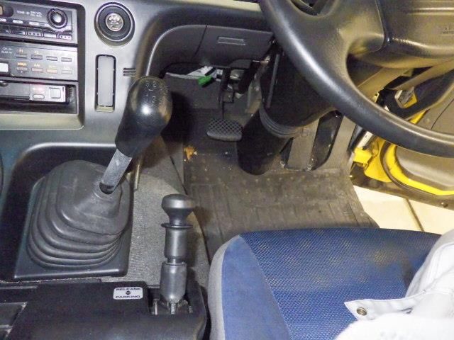 2016 Isuzu ウィング auction photo 8
