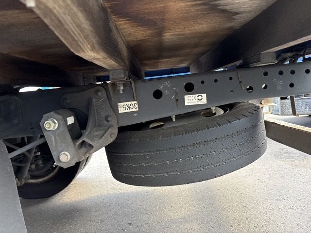 2011 Isuzu Elf ヒラ auction photo 14