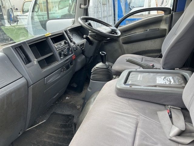 2011 Isuzu Elf ヒラ auction photo 5